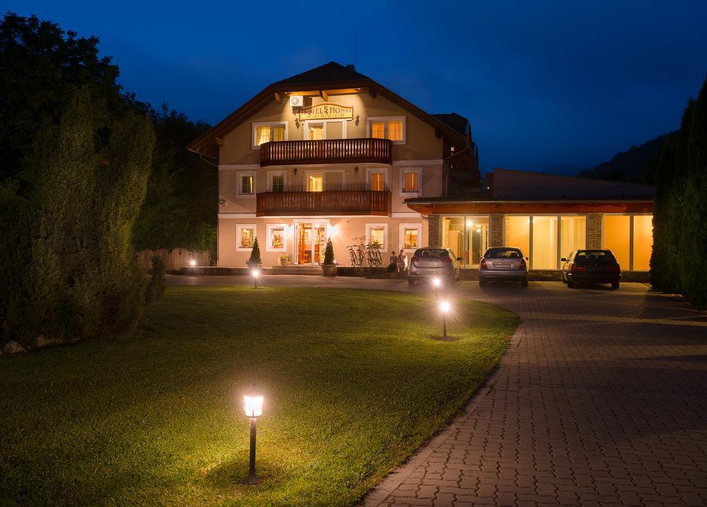 Hotel Honti Visegrád Eksteriør billede